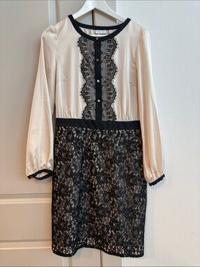 Cream and Black Lace Long-Sleeve Dress - New York & Company - Size 6